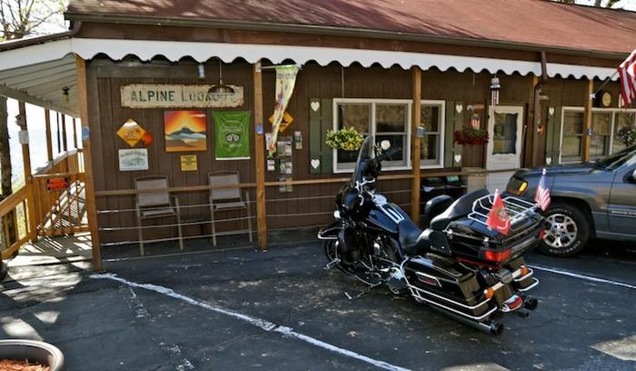 Alpine Inn Little Switzerland المظهر الخارجي الصورة